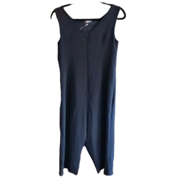 Wide leg cropped black overalls, jumpsuit, contemporary, minimalist - Picture 7 of 9